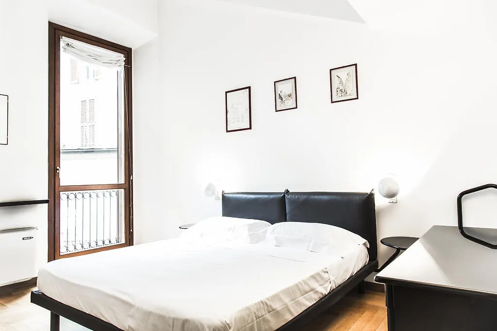 San Maurilio Apartments Milaan